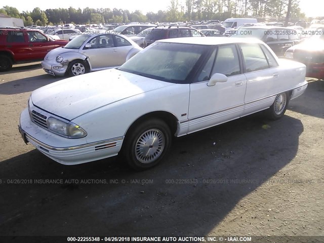 1G3CX52K7S4305849 - 1995 OLDSMOBILE 98 REGENCY ELITE WHITE photo 2