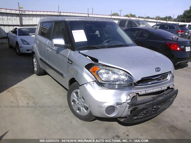 KNDJT2A58C7384297 - 2012 KIA SOUL SILVER photo 1