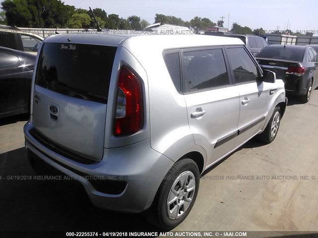 KNDJT2A58C7384297 - 2012 KIA SOUL SILVER photo 4