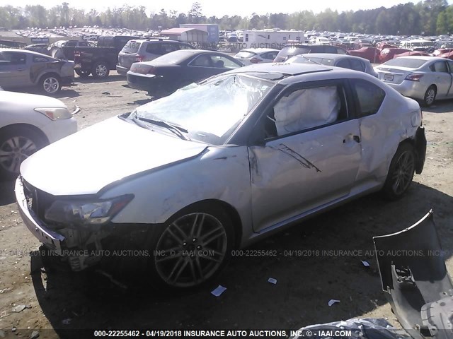 JTKJF5C75B3018349 - 2011 TOYOTA SCION TC 银色 照片 2