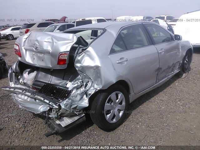 4T4BE46K49R115783 - 2009 TOYOTA CAMRY SE/LE/XLE ვერცხლისფერი ფოტო 4