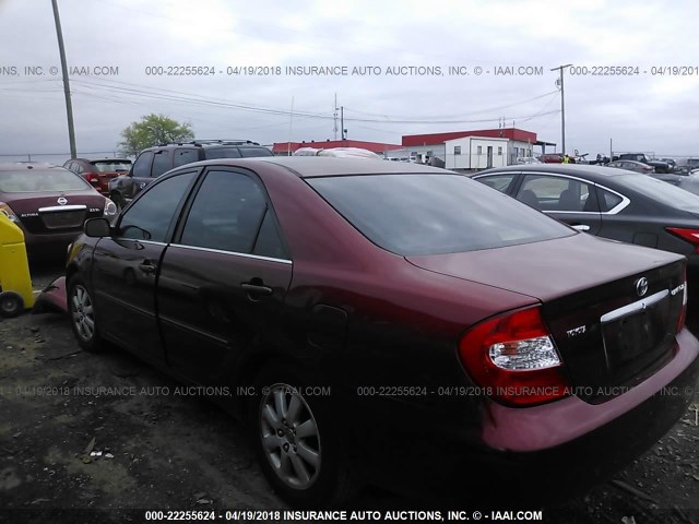 4T1BE32K82U036651 - 2002 TOYOTA CAMRY LE/XLE/SE მუქწითელი ფოტო 3