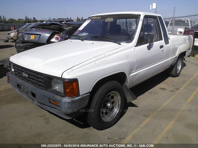 JT4RN56S4F5039765 - 1985 TOYOTA PICKUP XTRACAB RN56 SR5 WHITE photo 2