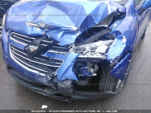 KL7CJNSB6GB563927 - 2016 CHEVROLET TRAX LS BLUE photo 6