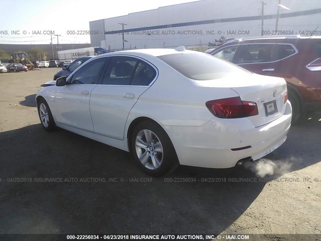 WBAXH5C57DD113449 - 2013 BMW 528 XI WHITE photo 3