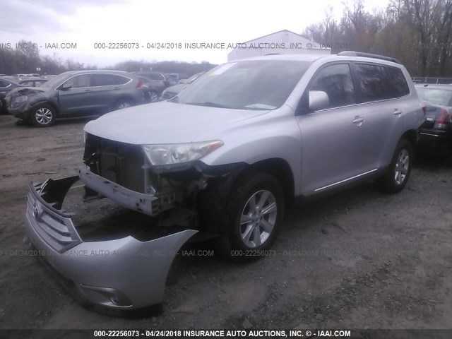 5TDBK3EH6BS070895 - 2011 TOYOTA HIGHLANDER SE SILVER photo 2