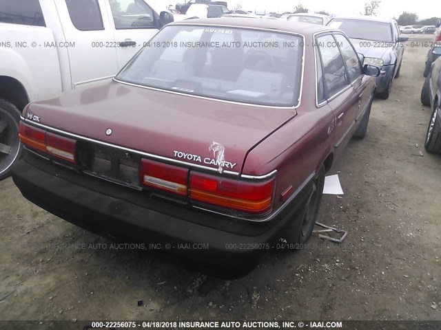 JT2VV21E4L0110298 - 1990 TOYOTA CAMRY DLX RED photo 4