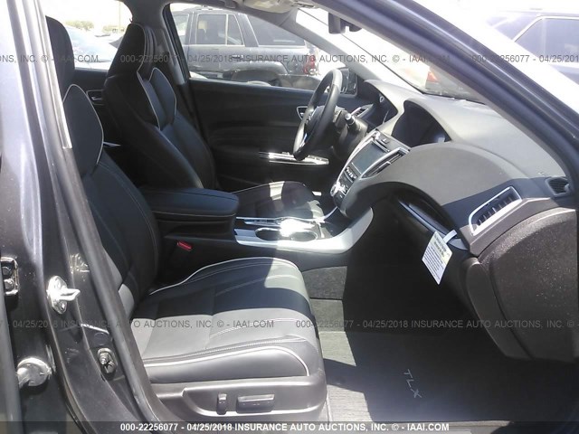 19UUB2F55JA003841 - 2018 ACURA TLX TECH GRAY photo 5