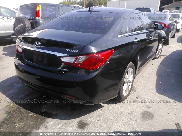 5NPEC4AC9CH314976 - 2012 HYUNDAI SONATA SE/LIMITED BLACK photo 4