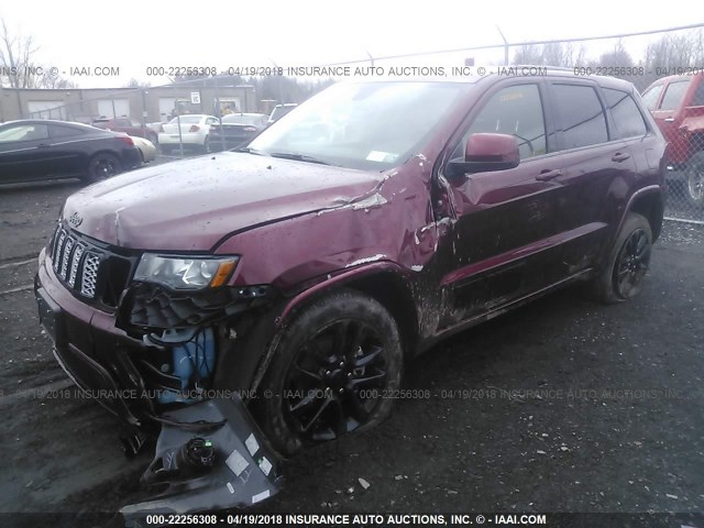 1C4RJFAG0JC123350 - 2018 JEEP GRAND CHEROKEE LAREDO MAROON photo 2