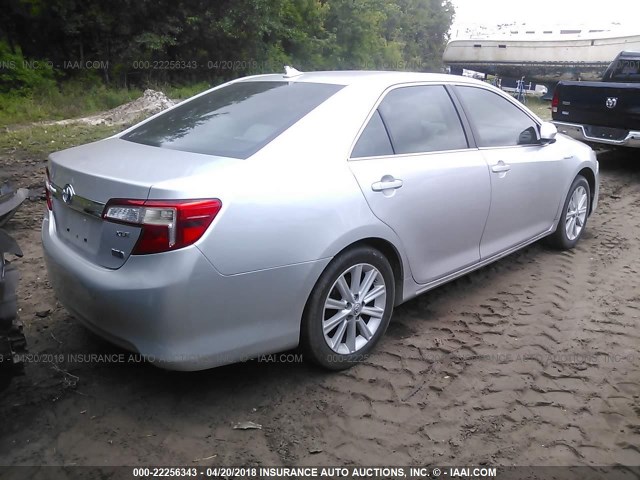 4T1BD1FK4CU027531 - 2012 TOYOTA CAMRY HYBRID/LE/XLE SILVER photo 4