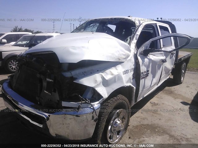 3C6UR5HL8HG720258 - 2017 RAM 2500 ST WHITE photo 2