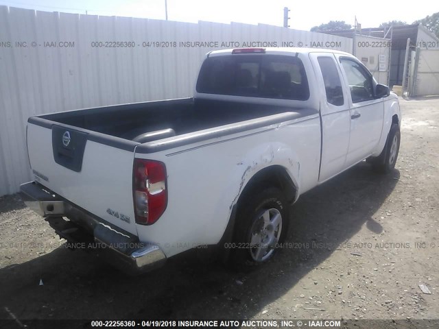 1N6AD06W37C462370 - 2007 NISSAN FRONTIER KING CAB LE/SE/OFF ROAD WHITE photo 4