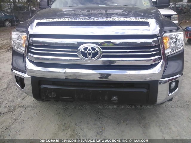 5TFUY5F1XHX668737 - 2017 TOYOTA TUNDRA DOUBLE CAB SR/SR5/TRD PRO GRAY photo 6