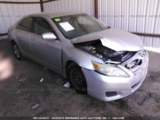 4T4BF3EK2BR166908 - 2011 TOYOTA CAMRY SE/LE/XLE SILVER photo 1