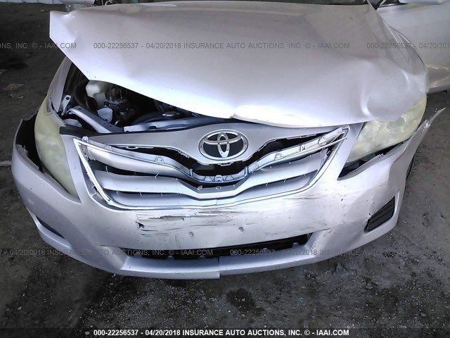 4T4BF3EK2BR166908 - 2011 TOYOTA CAMRY SE/LE/XLE SILVER photo 10