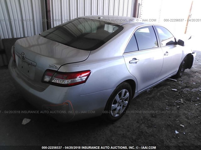 4T4BF3EK2BR166908 - 2011 TOYOTA CAMRY SE/LE/XLE SILVER photo 4