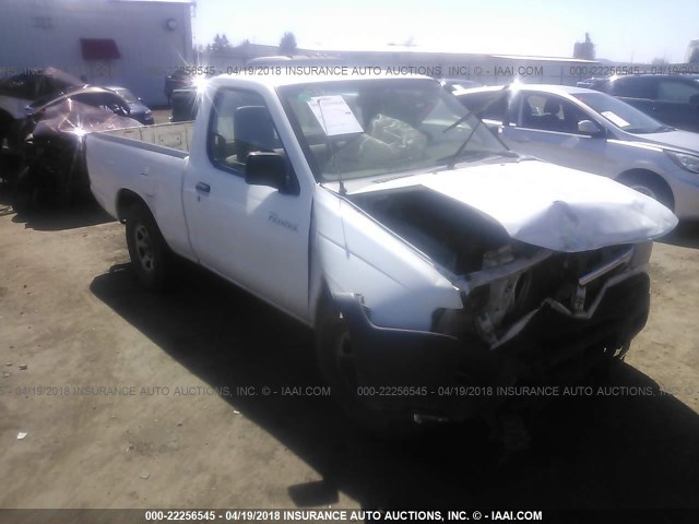 1N6DD21S1YC316340 - 2000 NISSAN FRONTIER XE WHITE photo 1