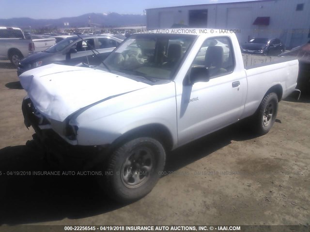 1N6DD21S1YC316340 - 2000 NISSAN FRONTIER XE WHITE photo 2