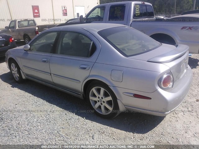 JN1DA31A43T436587 - 2003 NISSAN MAXIMA GLE/SE SILVER photo 3