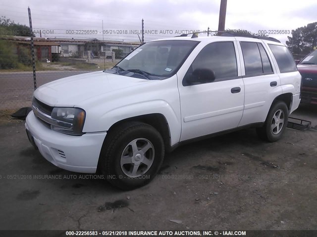 1GNDS13S862201423 - 2006 CHEVROLET TRAILBLAZER LS/LT WHITE photo 2