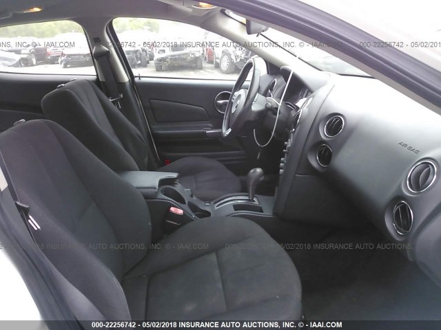 2G2WP552661233430 - 2006 PONTIAC GRAND PRIX თეთრი ფოტო 5