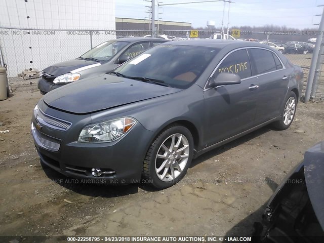1G1ZK577394123520 - 2009 CHEVROLET MALIBU LTZ 灰色 照片 2