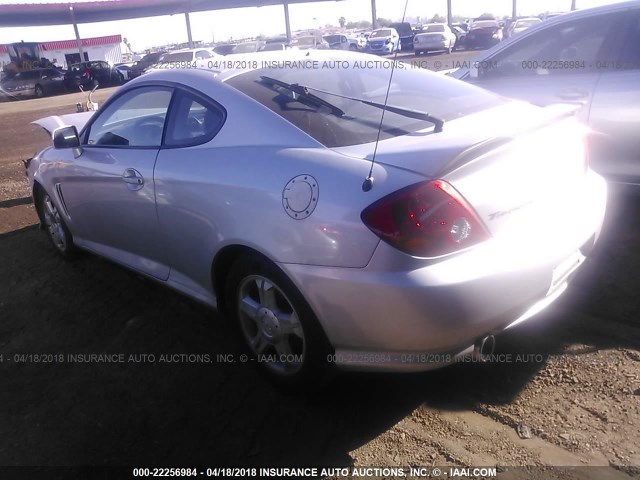 KMHHM65D04U121918 - 2004 HYUNDAI TIBURON SILVER photo 3