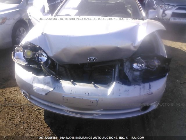 KMHHM65D04U121918 - 2004 HYUNDAI TIBURON SILVER photo 6