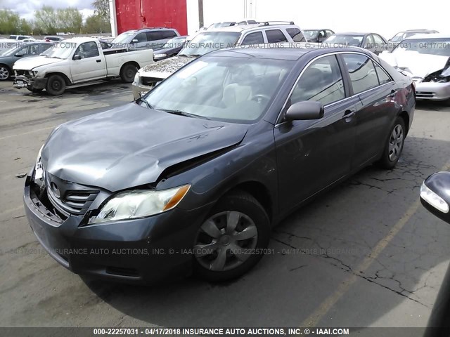 4T4BE46K09R053606 - 2009 TOYOTA CAMRY SE/LE/XLE GRAY photo 2