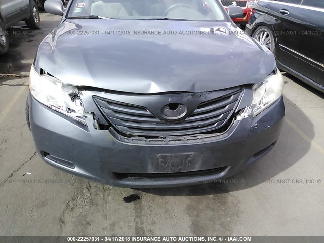 4T4BE46K09R053606 - 2009 TOYOTA CAMRY SE/LE/XLE GRAY photo 6