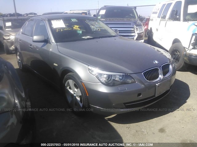 WBANV13538C150518 - 2008 BMW 528 XI GRAY photo 1