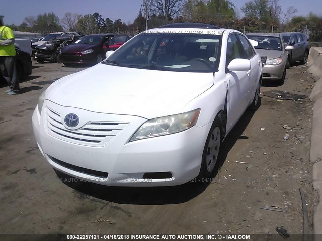 4T1BE46K17U554477 - 2007 TOYOTA CAMRY NEW GENERAT CE/LE/XLE/SE WHITE photo 2