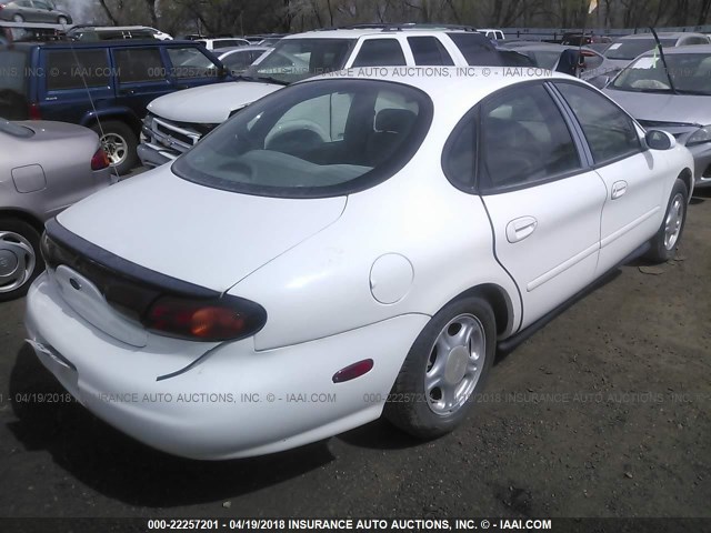 1FAFP52U0WG204029 - 1998 FORD TAURUS LX/SE WHITE photo 4