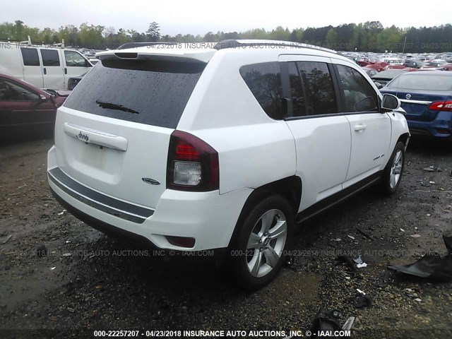1C4NJCEA4FD305024 - 2015 JEEP COMPASS LATITUDE 白色 照片 4