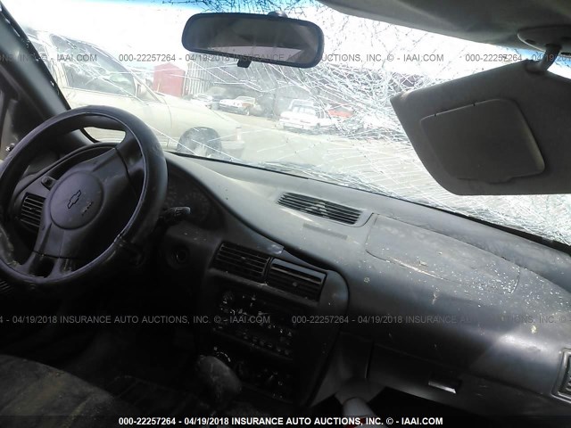 1G1JF52F337279949 - 2003 CHEVROLET CAVALIER LS 银色 照片 5