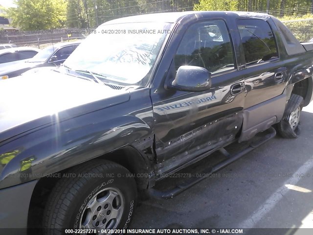 3GNEC13T93G164752 - 2003 CHEVROLET AVALANCHE C1500 GRAY photo 6