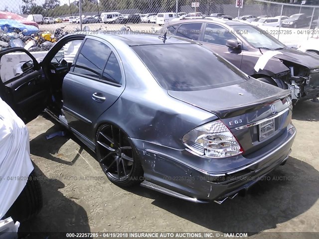 WDBUF77XX7B025206 - 2007 MERCEDES-BENZ E 63 AMG GRAY photo 3