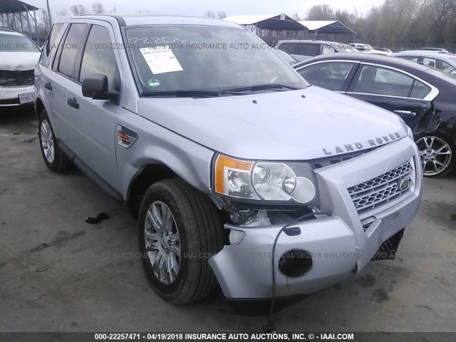 SALFP24N68H067828 - 2008 LAND ROVER LR2 SE SILVER photo 6