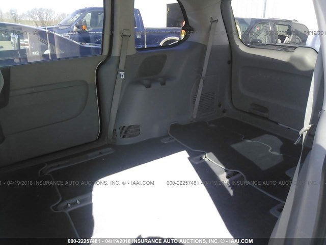 KNDMB133896279358 - 2009 KIA SEDONA WHITE photo 8