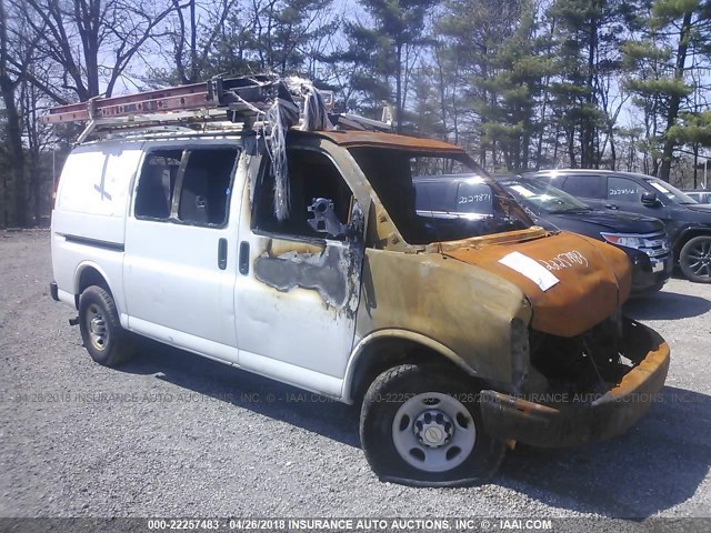 1GCGG25C291173146 - 2009 CHEVROLET EXPRESS G2500  WHITE photo 1