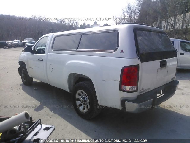 1GTPCTEX0AZ298625 - 2010 GMC SIERRA C1500 WHITE photo 3