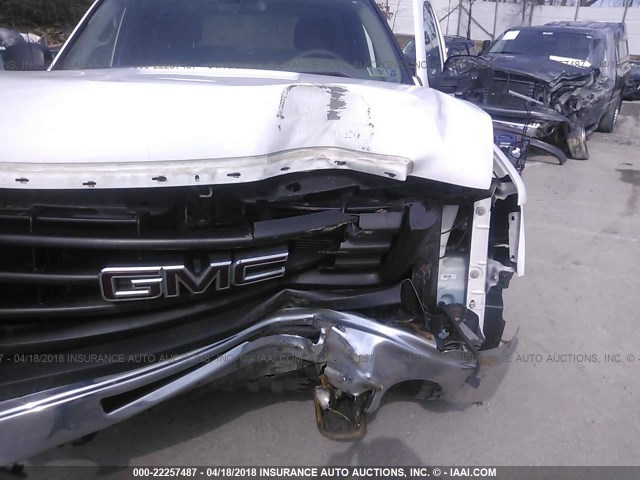 1GTPCTEX0AZ298625 - 2010 GMC SIERRA C1500 WHITE photo 6