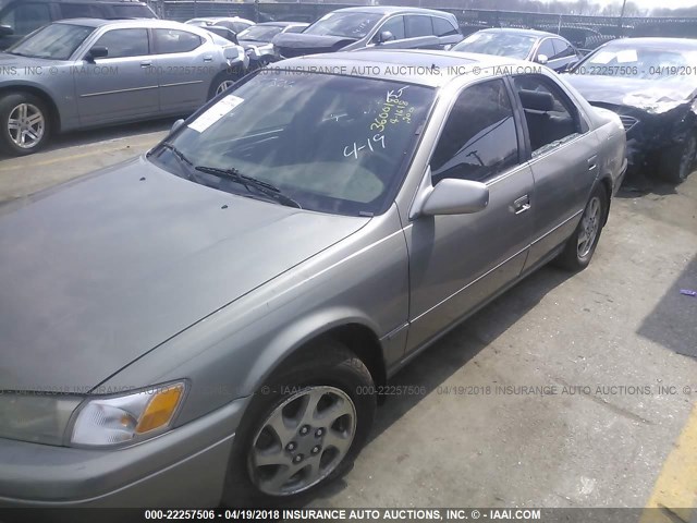 JT2BF28K1X0188913 - 1999 TOYOTA CAMRY LE/XLE GRAY photo 6