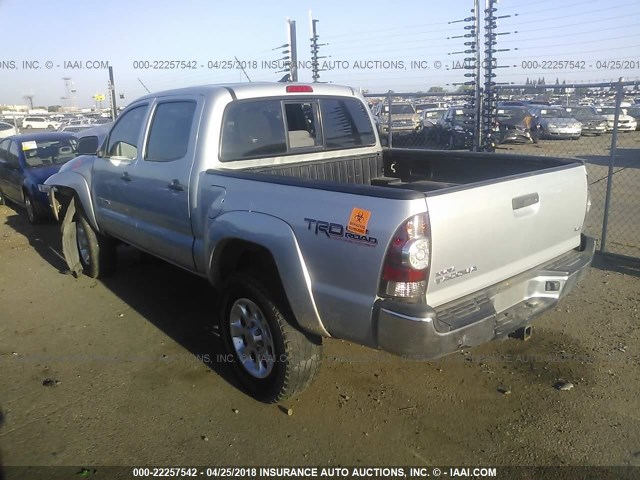 3TMLU4EN6CM089698 - 2012 TOYOTA TACOMA DOUBLE CAB SILVER photo 3