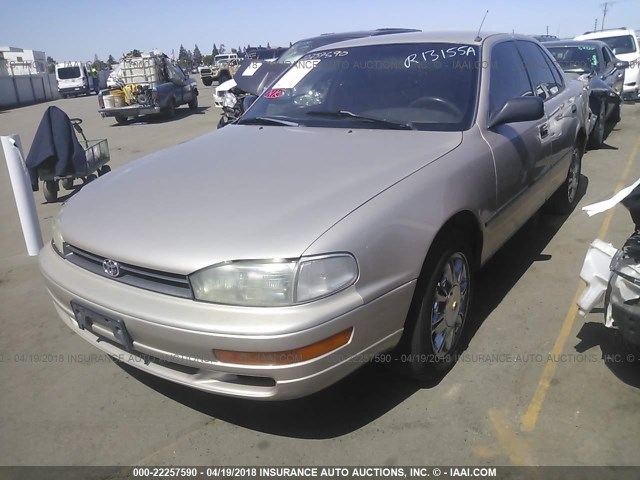 4T1SK11E6NU080046 - 1992 TOYOTA CAMRY DLX Champagne photo 2