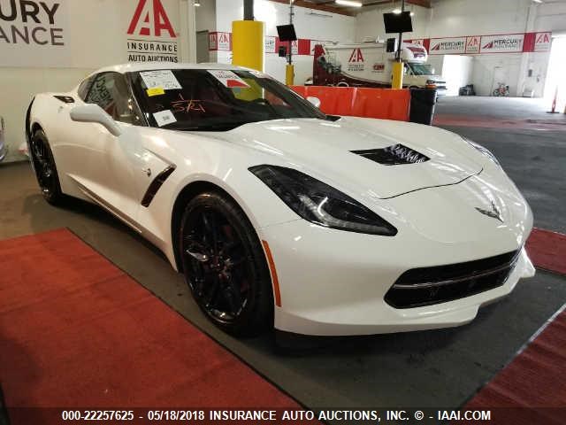 1G1YA2D70J5102642 - 2018 CHEVROLET CORVETTE STINGRAY/1LT WHITE photo 1