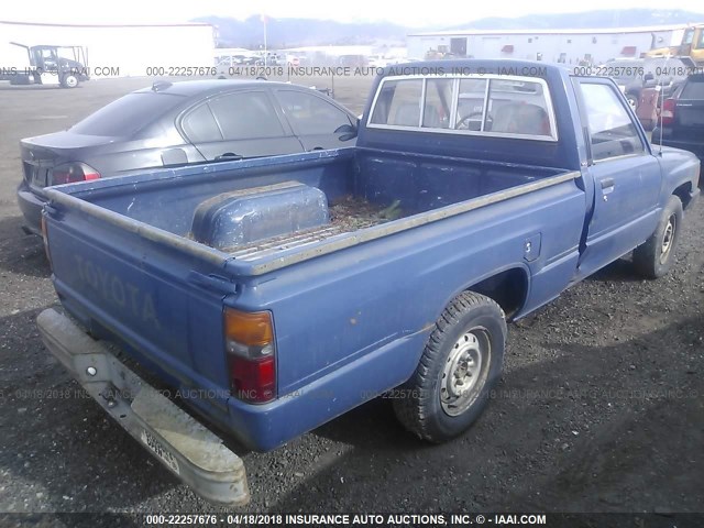 JT4RN50R1F0058843 - 1985 TOYOTA PICKUP 1/2 TON RN50 BLUE photo 4