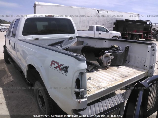 1FT8W3BT6CEA56333 - 2012 FORD F350 SUPER DUTY WHITE photo 3