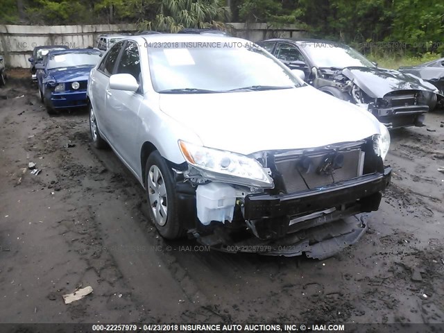 4T1BE46K29U378767 - 2009 TOYOTA CAMRY SE/LE/XLE SILVER photo 1